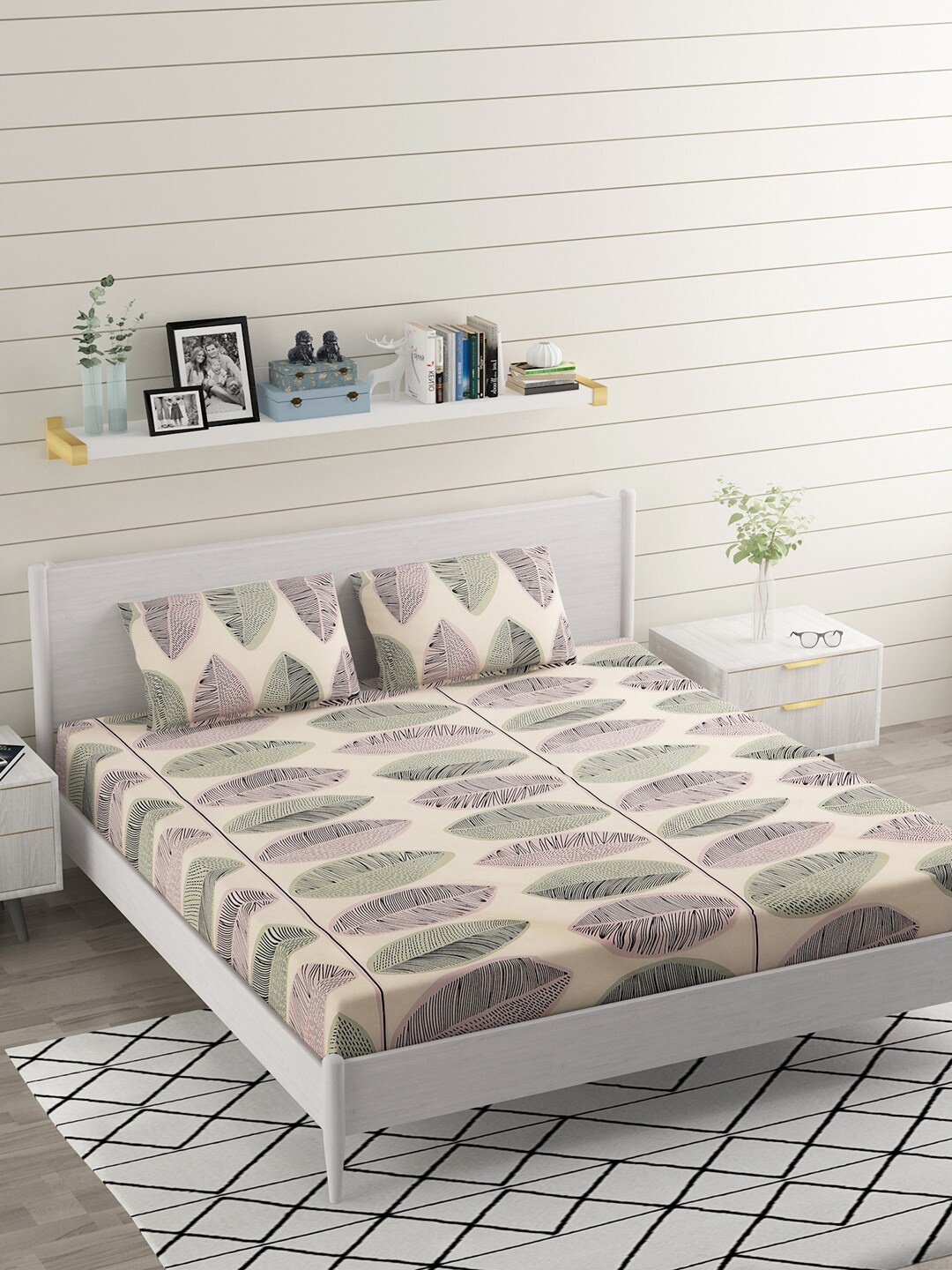 BELVOSTUM Luxury Beige & Purple Printed 244 TC Fitted Queen Bedsheet with 2 Pillow Covers
BELVOSTUM Luxury Beige & Purple Printed 244 TC Fitted Queen Bedsheet with 2 Pillow Covers
