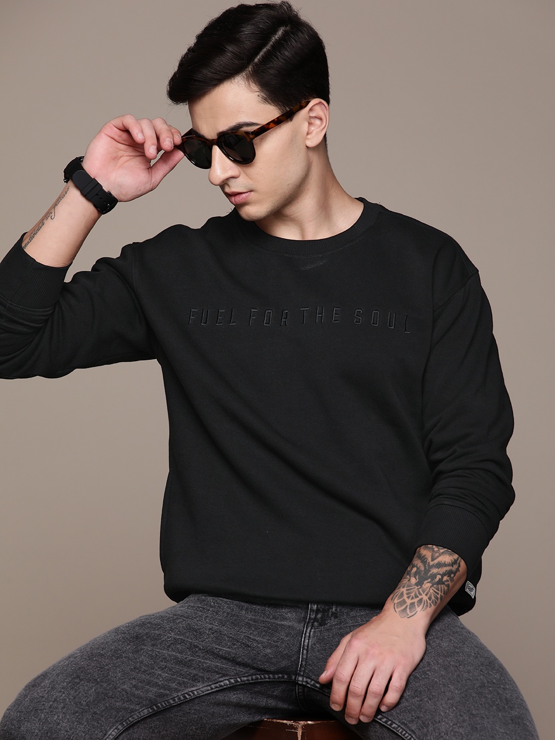 The Roadster Lifestyle Co. Solid Typography Embroidered Drop-Shoulder Sleeves Sweatshirt, Black
The Roadster Lifestyle Co. Solid Typography Embroidered Drop-Shoulder Sleeves Sweatshirt, Black