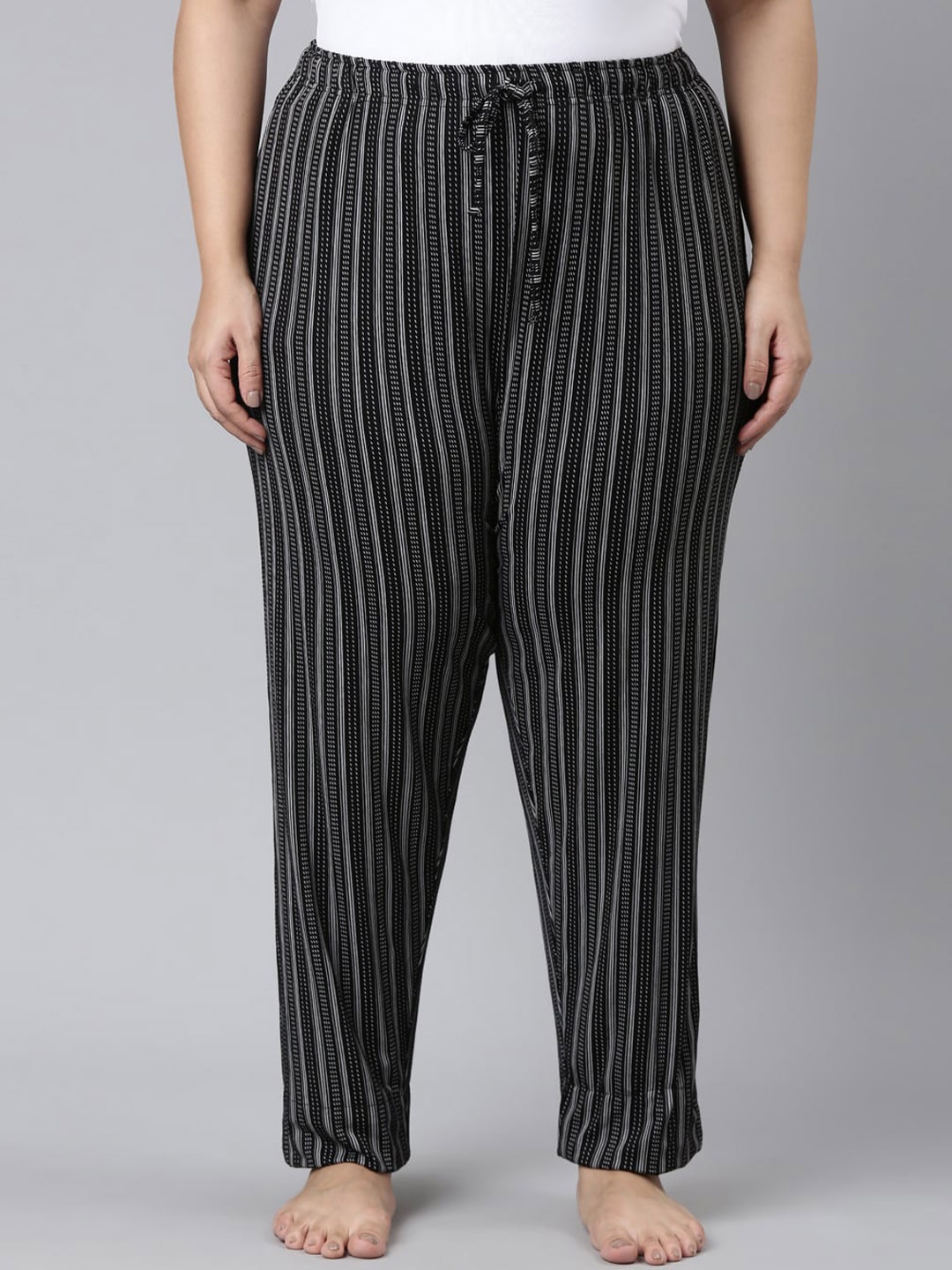 Go Colors Women Plus Size Printed Relaxed-Fit Lightweight Cotton Lounge Pants, Black
Go Colors Women Plus Size Printed Relaxed-Fit Lightweight Cotton Lounge Pants, Black