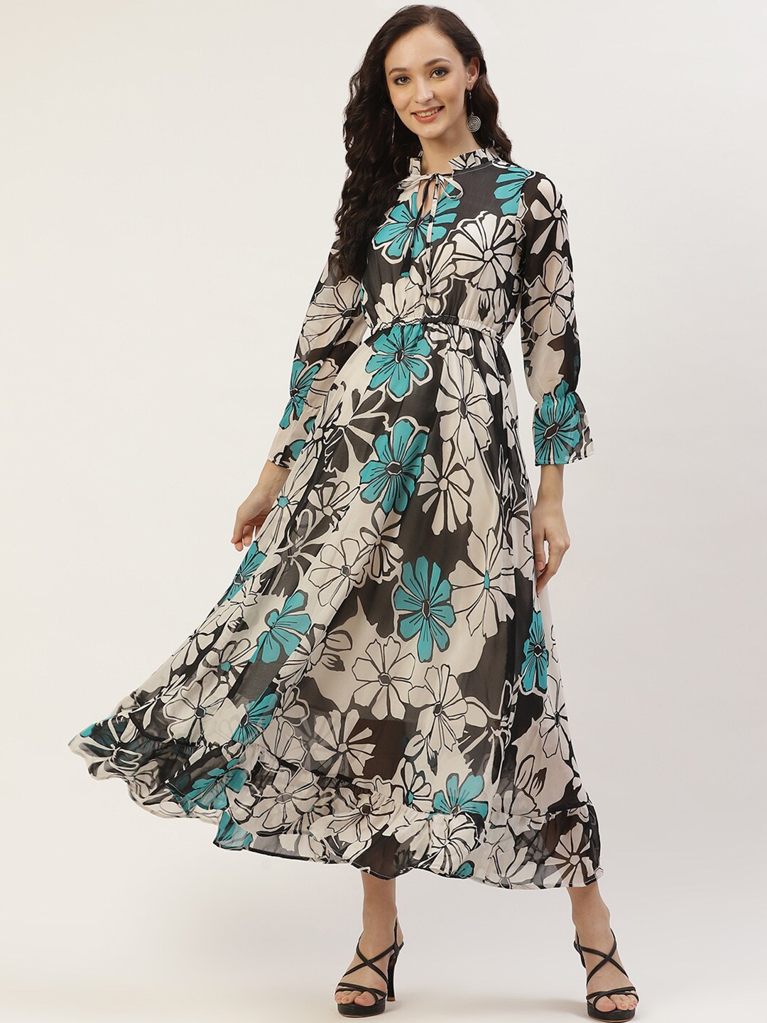 DressBerry Black Floral Printed Tie-Ups Neck Cuffed Sleeves Georgette Fit & Flare Dress
DressBerry Black Floral Printed Tie-Ups Neck Cuffed Sleeves Georgette Fit & Flare Dress