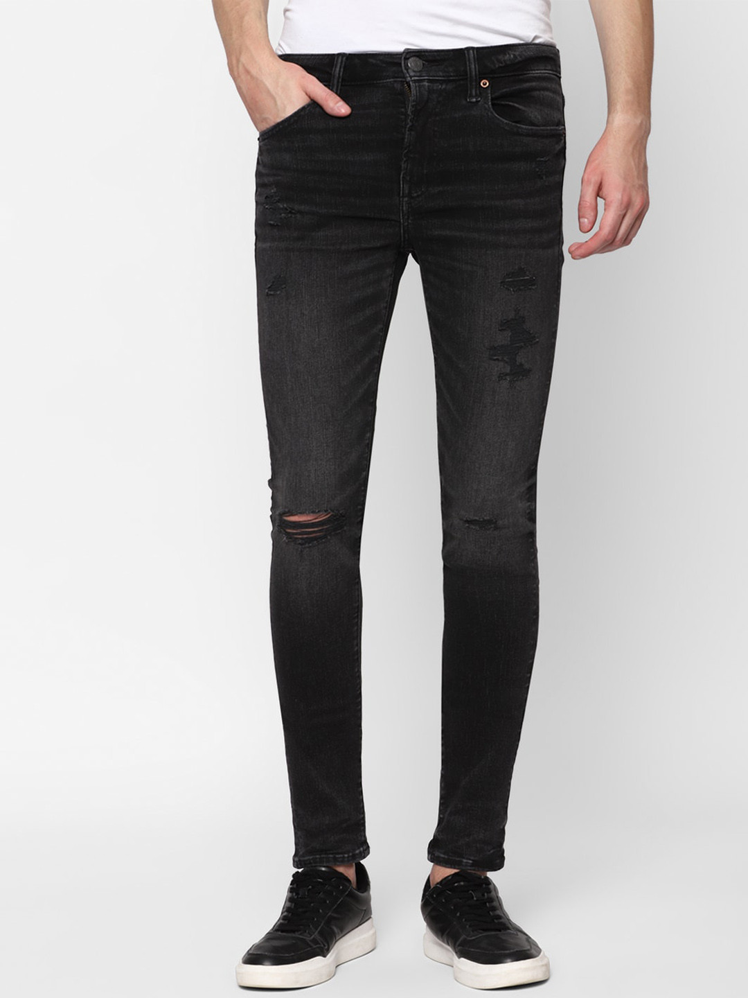AMERICAN EAGLE OUTFITTERS Men Super Skinny Fit Mildly Distressed Light Fade Jeans, Black
AMERICAN EAGLE OUTFITTERS Men Super Skinny Fit Mildly Distressed Light Fade Jeans, Black