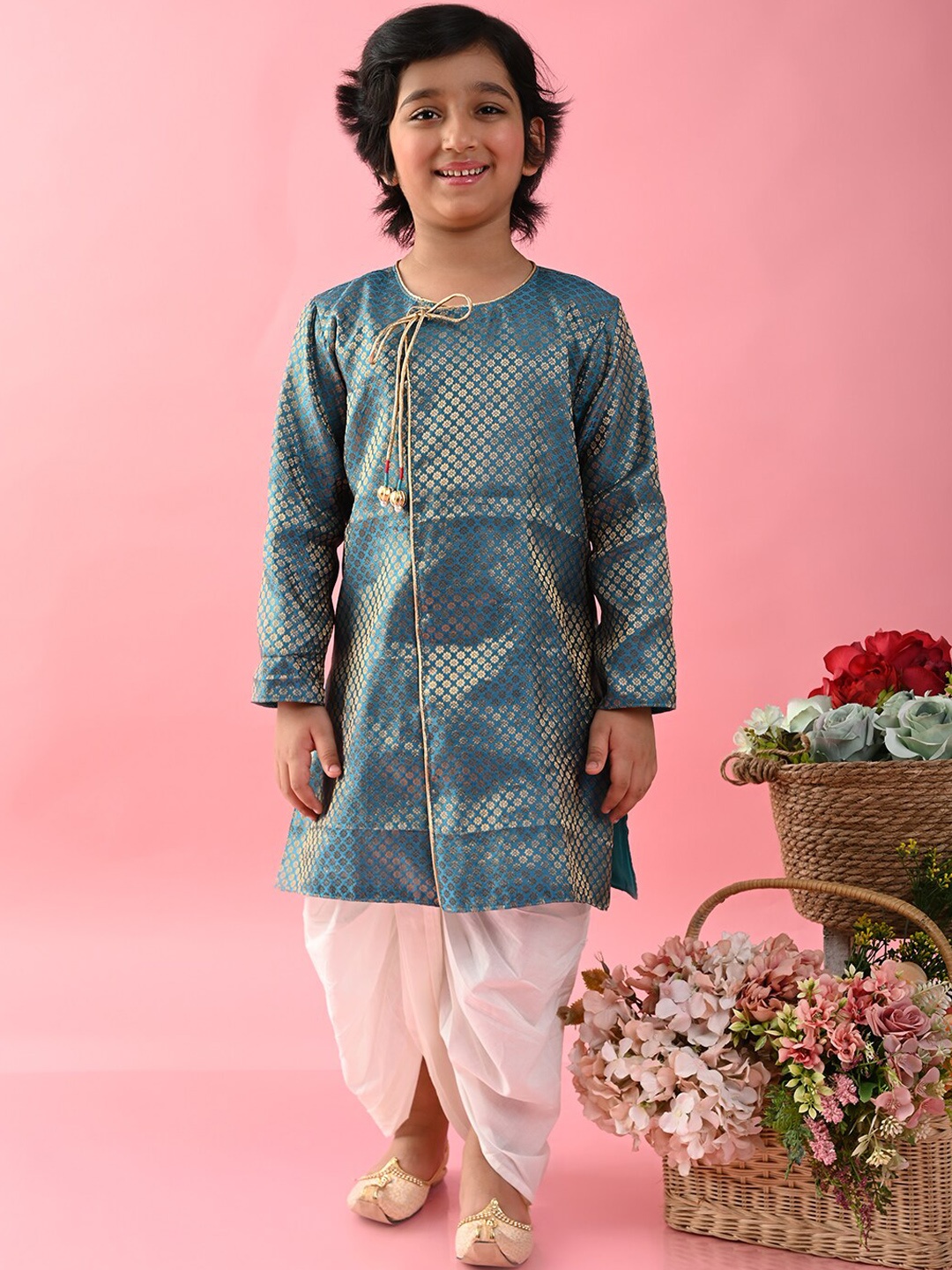 SAKA DESIGNS Boys Floral Woven Design Zari Jacquard Weave Straight Kurta with Dhoti Pants, Teal
SAKA DESIGNS Boys Floral Woven Design Zari Jacquard Weave Straight Kurta with Dhoti Pants, Teal