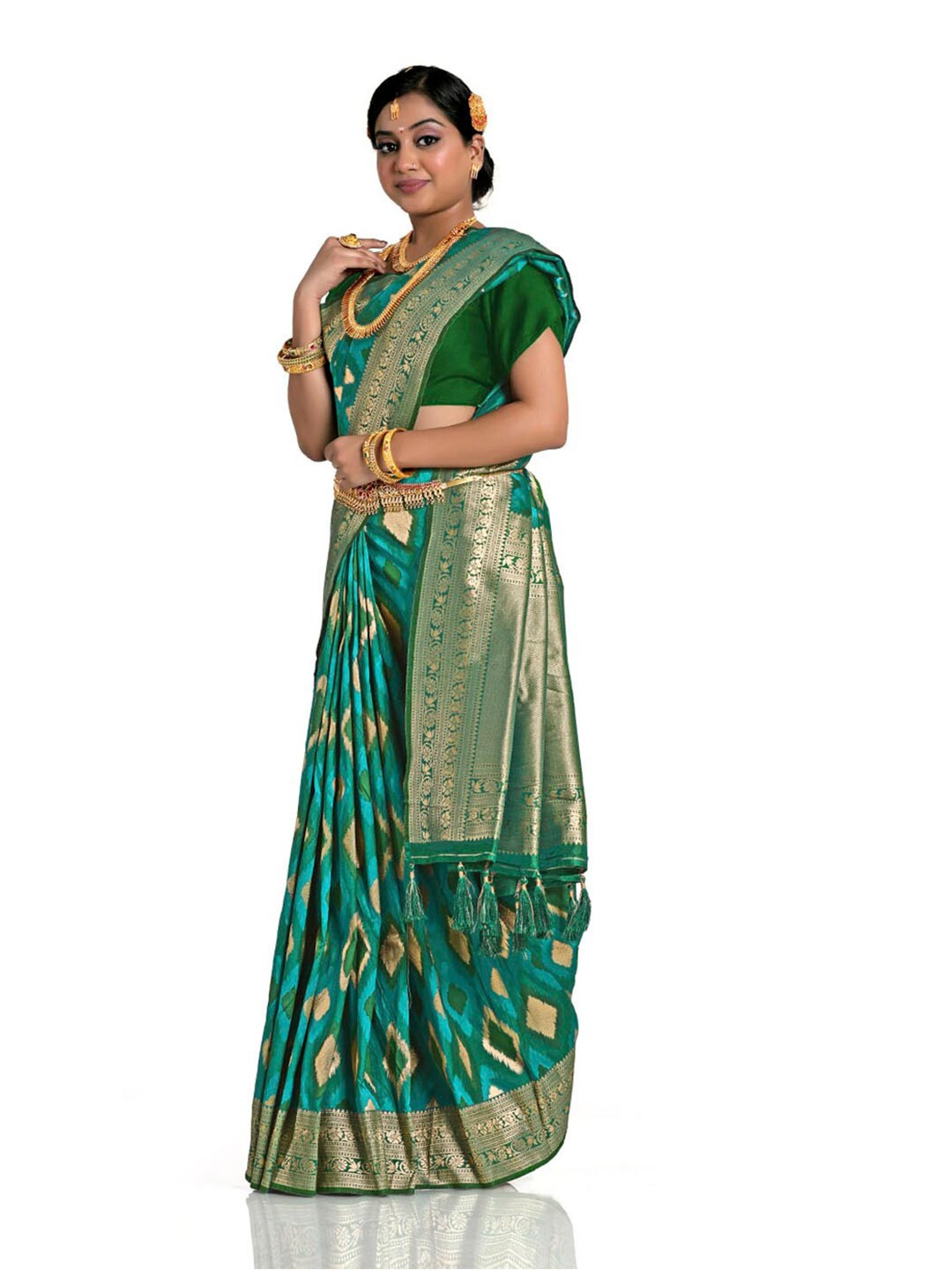 HALFSAREE STUDIO Ethnic Motifs Woven Design Zari Satin Banarasi Saree, Sea green
HALFSAREE STUDIO Ethnic Motifs Woven Design Zari Satin Banarasi Saree, Sea green