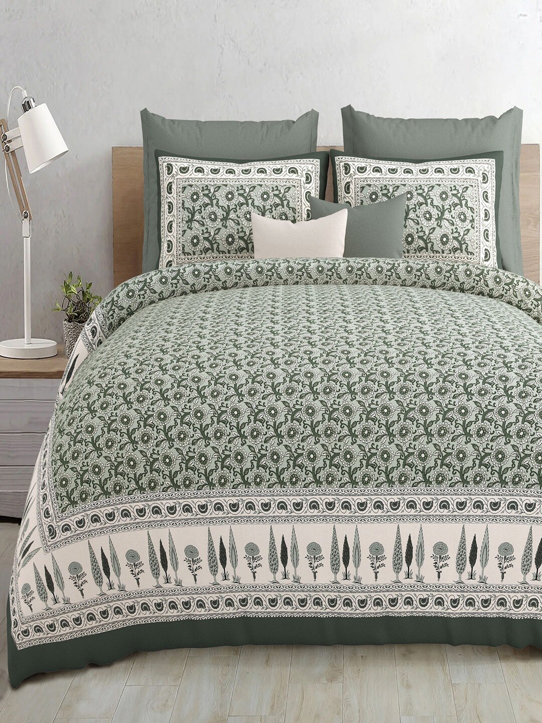 Bombay Spreads Green & White Floral Pure Cotton 210 TC King Bedsheet With 2 Pillow Covers
Bombay Spreads Green & White Floral Pure Cotton 210 TC King Bedsheet With 2 Pillow Covers
