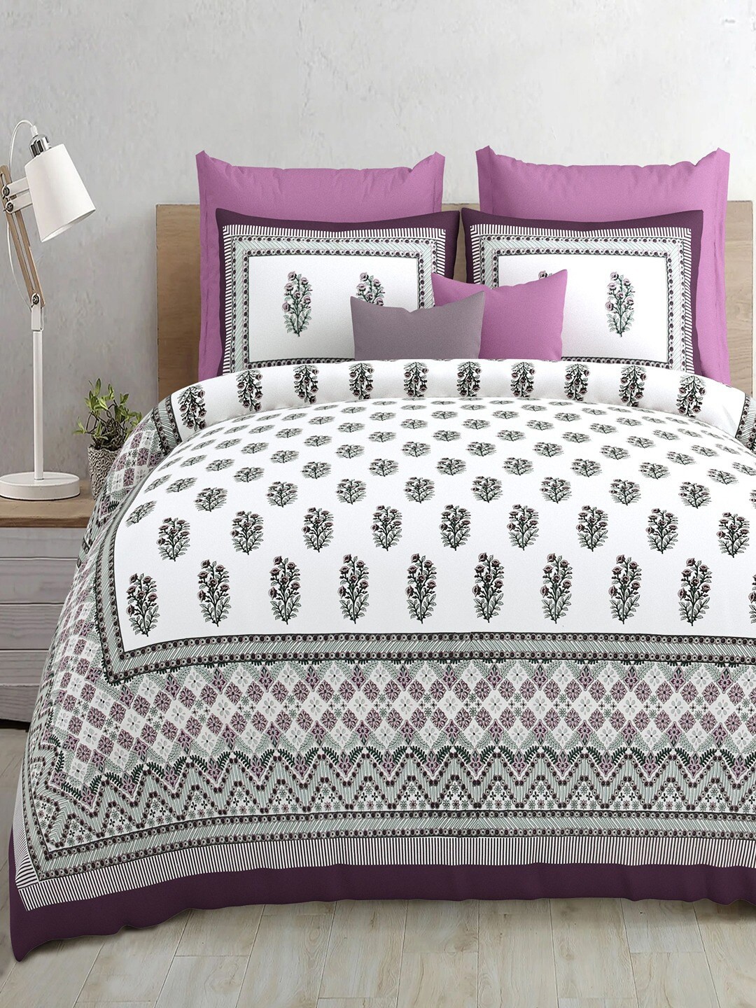 Bombay Spreads Grey & White Floral Pure Cotton 210 TC King Bedsheet With 2 Pillow Covers
Bombay Spreads Grey & White Floral Pure Cotton 210 TC King Bedsheet With 2 Pillow Covers