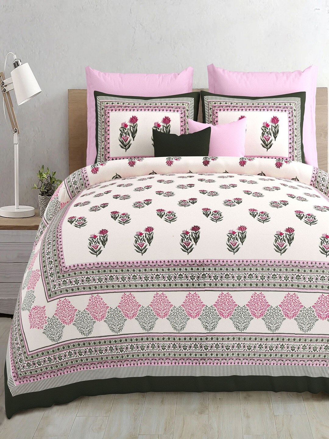 Bombay Spreads White & Black Floral Pure Cotton 210 TC King Bedsheet With 2 Pillow Covers
Bombay Spreads White & Black Floral Pure Cotton 210 TC King Bedsheet With 2 Pillow Covers