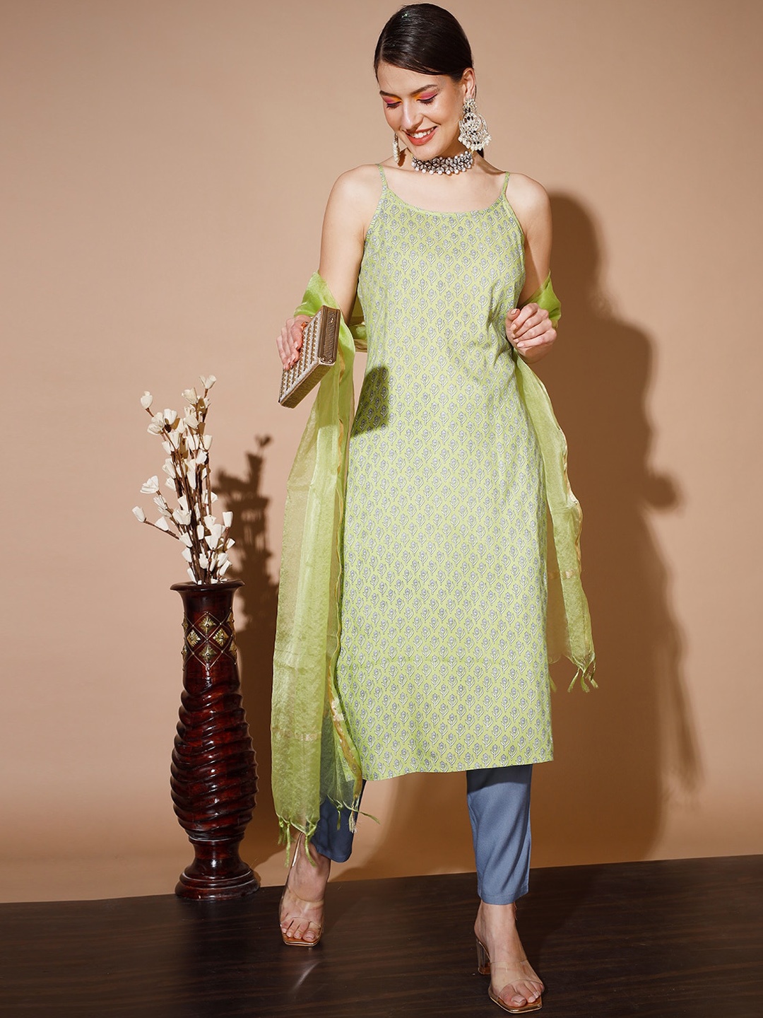 Sangria Ethnic Motifs Printed Sleeveless Straight Kurta With Trousers & Dupatta, Green
Sangria Ethnic Motifs Printed Sleeveless Straight Kurta With Trousers & Dupatta, Green