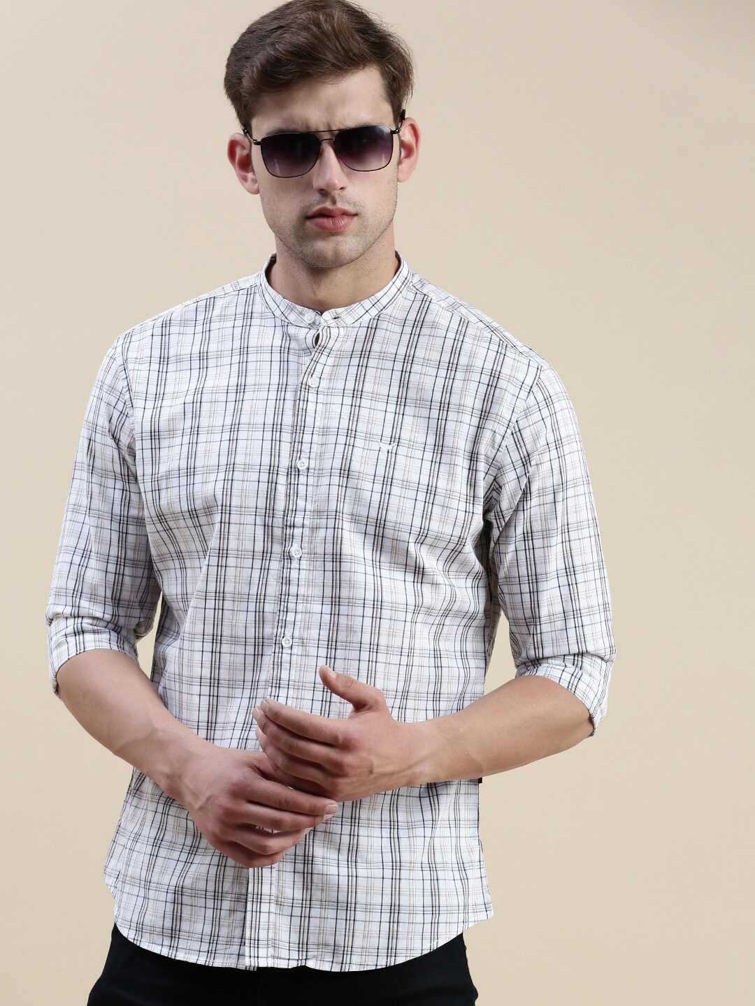 SHOWOFF Standard Slim Fit Tartan Checks Mandarin Collar Cotton Casual Shirt, Off white
SHOWOFF Standard Slim Fit Tartan Checks Mandarin Collar Cotton Casual Shirt, Off white