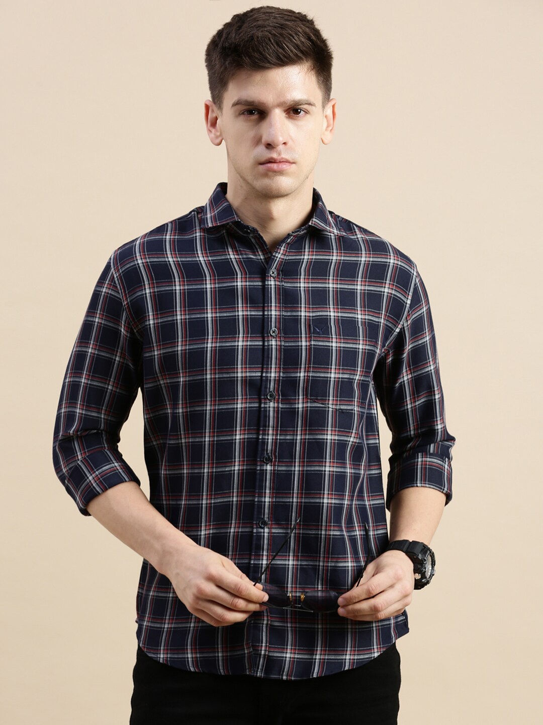 SHOWOFF Standard Slim Fit Checked Spread Collar Long Sleeves Cotton Casual Shirt, Navy blue
SHOWOFF Standard Slim Fit Checked Spread Collar Long Sleeves Cotton Casual Shirt, Navy blue