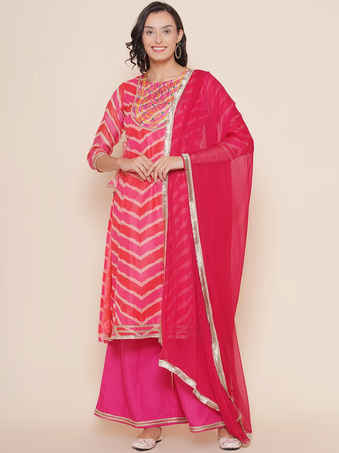 Bhama Couture Leheriya Ethnic Printed Thread Work Regular Kurta with Palazzos & Dupatta, Pink
Bhama Couture Leheriya Ethnic Printed Thread Work Regular Kurta with Palazzos & Dupatta, Pink