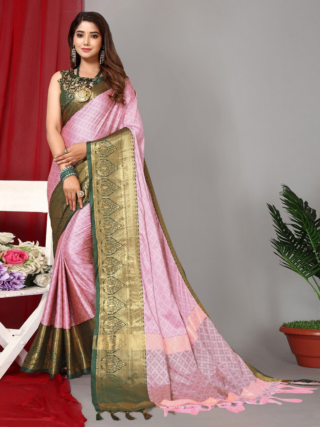 DIVASTRI Ethnic Motifs Woven Design Zari Silk Cotton Kanjeevaram Saree, Pink 
DIVASTRI Ethnic Motifs Woven Design Zari Silk Cotton Kanjeevaram Saree, Pink