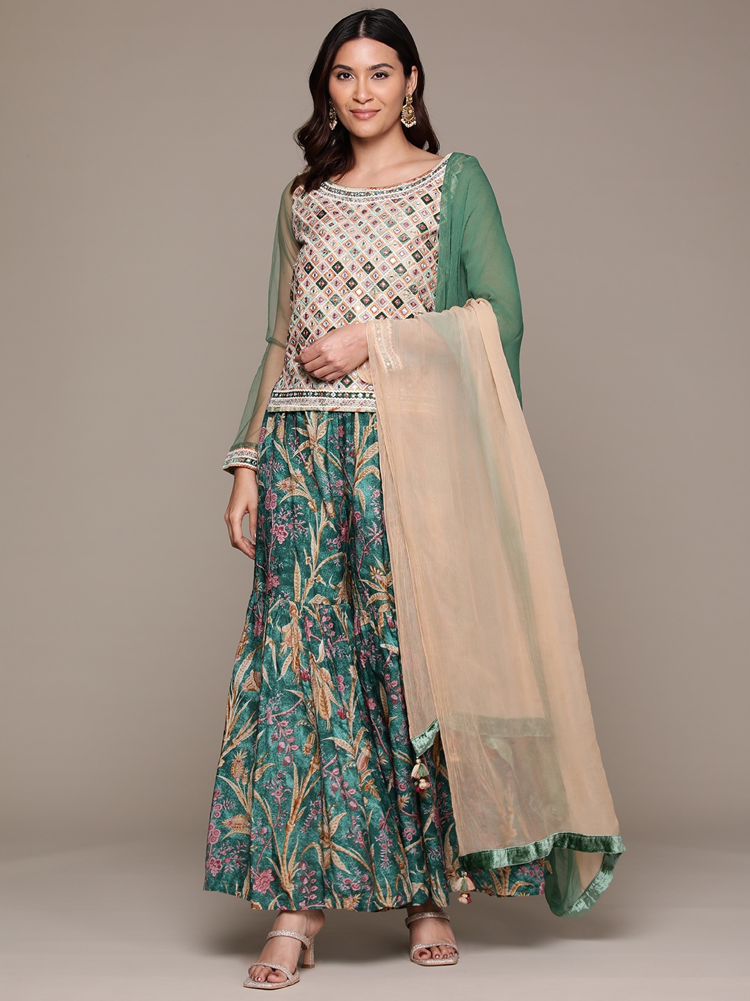 Ritu Kumar Women Embroidered Regular Mirror Work Pure Cotton Kurti with Sharara & With Dupatta, Green
Ritu Kumar Women Embroidered Regular Mirror Work Pure Cotton Kurti with Sharara & With Dupatta, Green