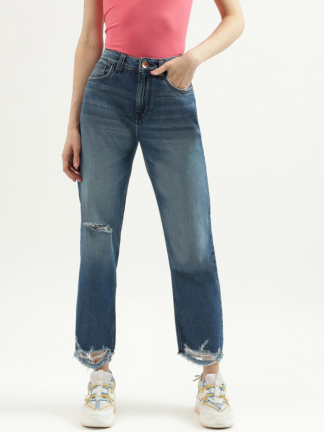 United Colors of Benetton Women Straight Fit Low Distress Light Fade Cotton Jeans, Blue
United Colors of Benetton Women Straight Fit Low Distress Light Fade Cotton Jeans, Blue