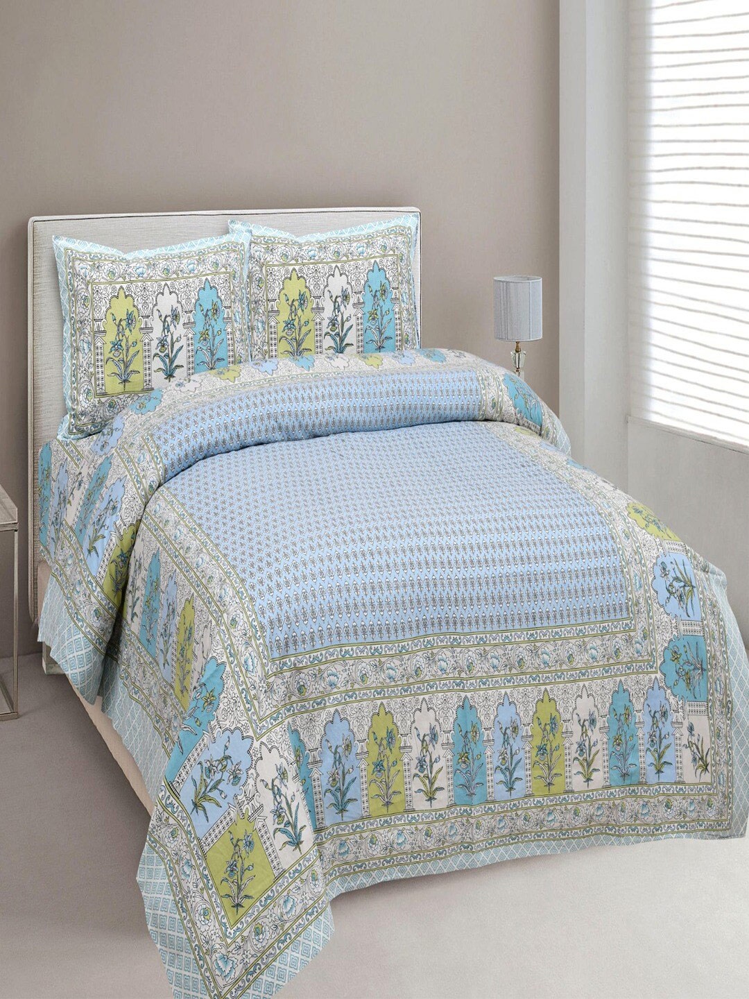 UNIQCHOICE Blue & Green Floral Pure Cotton 180 TC King Bedsheet With 2 Pillow Covers
UNIQCHOICE Blue & Green Floral Pure Cotton 180 TC King Bedsheet With 2 Pillow Covers