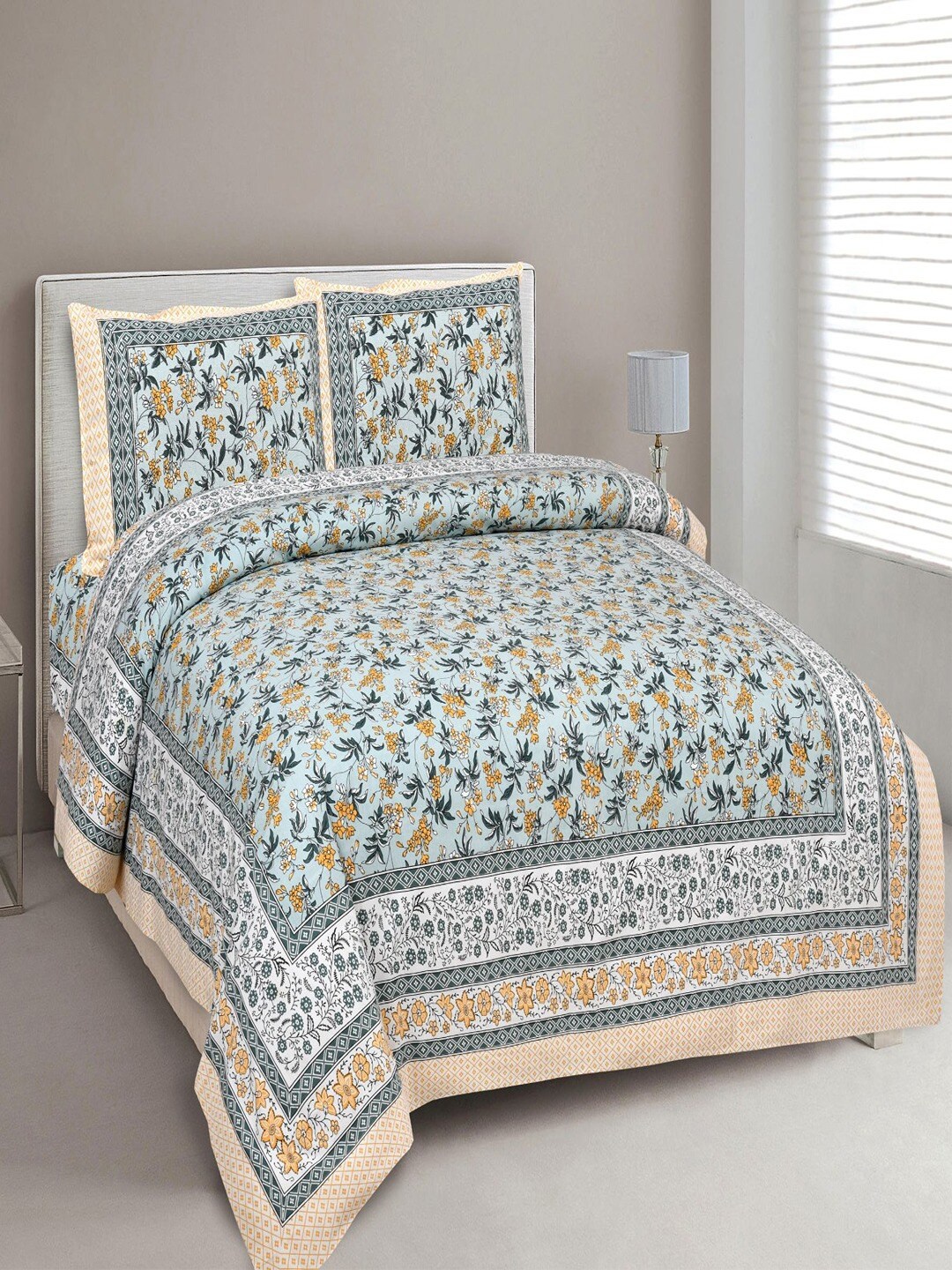 UNIQCHOICE Blue & White Floral Pure Cotton 180 TC King Bedsheet With 2 Pillow Covers
UNIQCHOICE Blue & White Floral Pure Cotton 180 TC King Bedsheet With 2 Pillow Covers