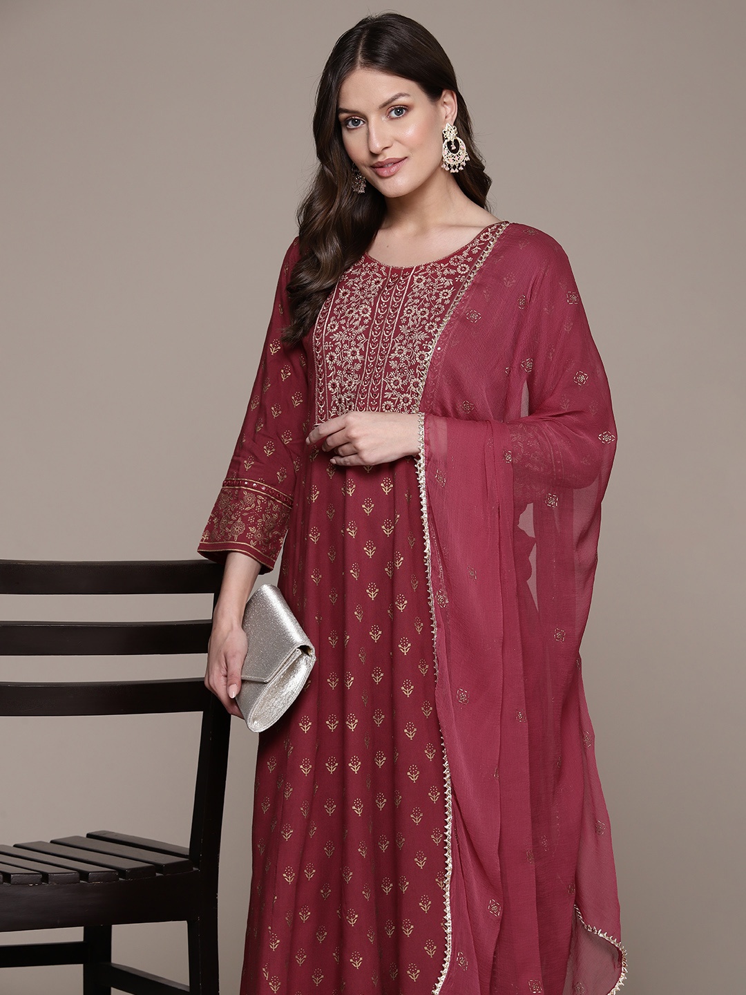 Anubhutee Women Floral Yoke Design Regular Gotta Patti Kurta with Trousers & With Dupatta, Maroon
Anubhutee Women Floral Yoke Design Regular Gotta Patti Kurta with Trousers & With Dupatta, Maroon