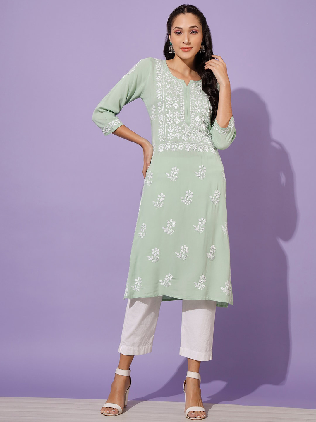 Ethnava Floral Embroidered Straight Kurta, Sea green
Ethnava Floral Embroidered Straight Kurta, Sea green