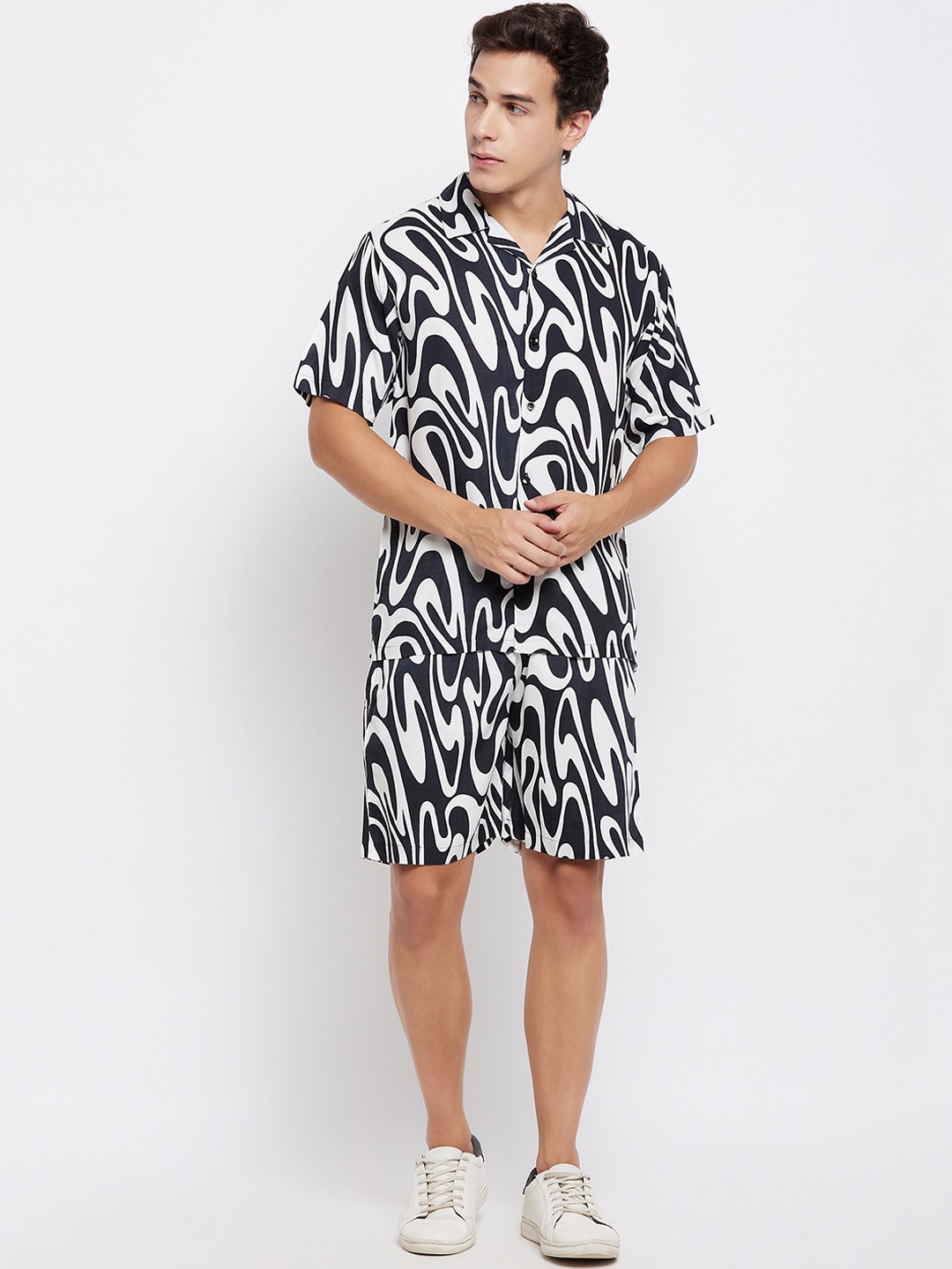 QUBIC Printed Shirt & Shorts, Black