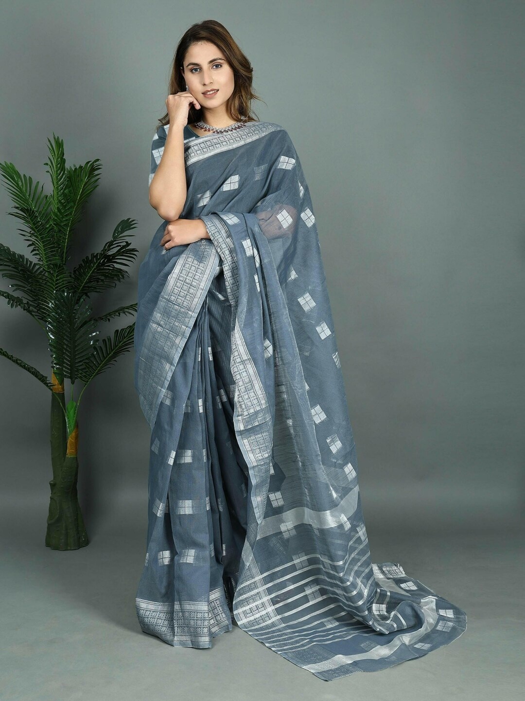Paramparik Textile Grey & Silver-Toned Woven Design Zari Linen Blend Bhagalpuri Saree
Paramparik Textile Grey & Silver-Toned Woven Design Zari Linen Blend Bhagalpuri Saree