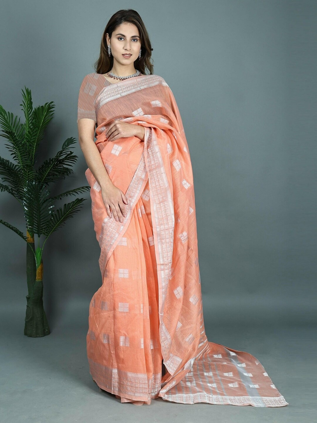 Paramparik Textile Orange & Silver-Toned Woven Design Zari Linen Blend Bhagalpuri Saree
Paramparik Textile Orange & Silver-Toned Woven Design Zari Linen Blend Bhagalpuri Saree