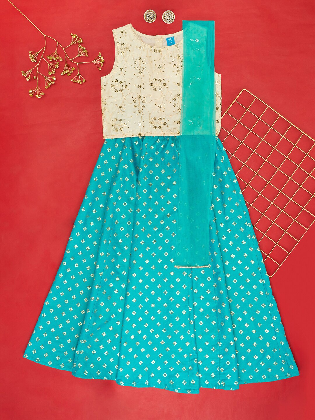 YU by Pantaloons Girls Printed Ready to Wear Lehenga & Blouse With Dupatta, Turquoise blue
YU by Pantaloons Girls Printed Ready to Wear Lehenga & Blouse With Dupatta, Turquoise blue