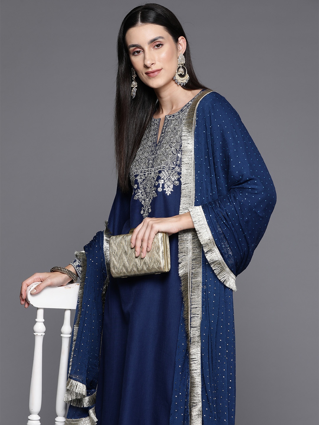 Varanga Women Ethnic Motifs Yoke Design Regular Kurta with Trousers & Dupatta, Navy blue
Varanga Women Ethnic Motifs Yoke Design Regular Kurta with Trousers & Dupatta, Navy blue