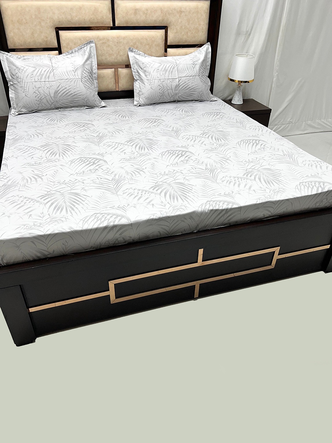 Pure Decor Royal Divine Grey Floral Cotton 380 TC King Bedsheet & 2 Pillow Covers