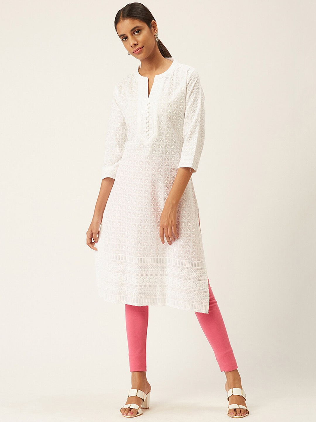 ODETTE Ethnic Motifs Embroidered Mandarin Collar Thread Work Detail Straight Kurta, White
ODETTE Ethnic Motifs Embroidered Mandarin Collar Thread Work Detail Straight Kurta, White