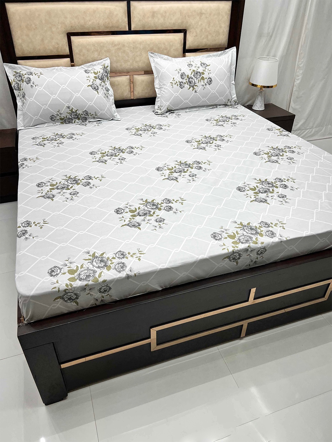 Pure Decor Villa Grey & Green Floral Pure Cotton 350 TC King Bedsheet & 2 Pillow Covers
Pure Decor Villa Grey & Green Floral Pure Cotton 350 TC King Bedsheet & 2 Pillow Covers