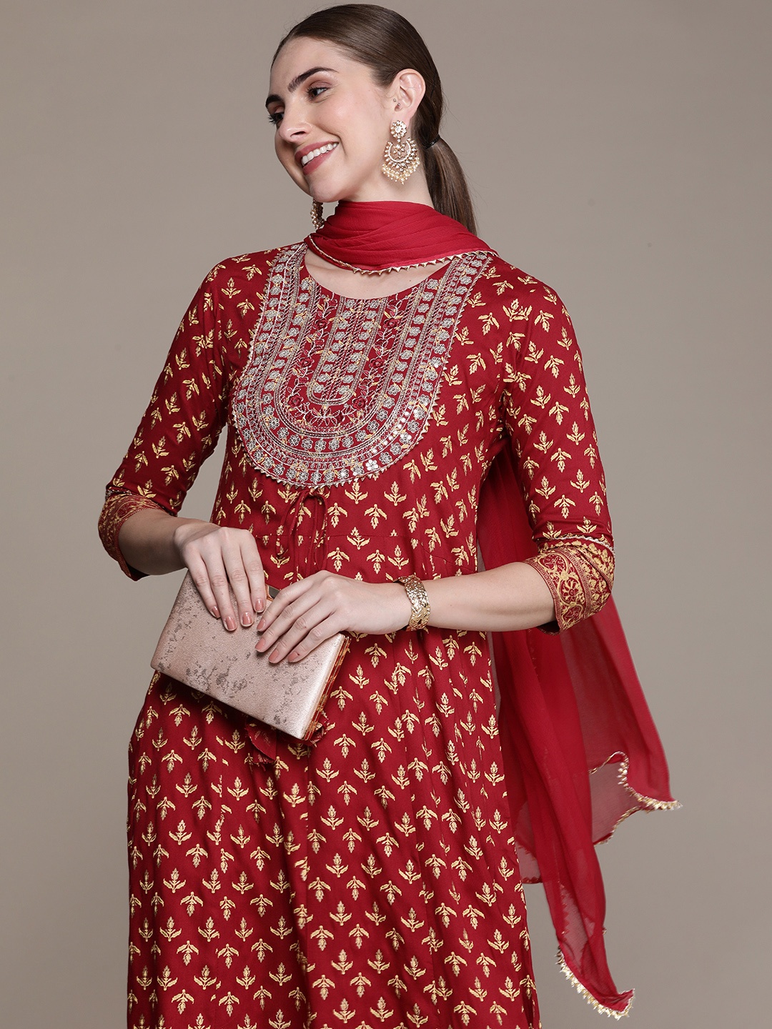 Anouk Ethnic Motifs Embroidered Regular Sequinned Kurta with Trousers & Dupatta, Red
Anouk Ethnic Motifs Embroidered Regular Sequinned Kurta with Trousers & Dupatta, Red
