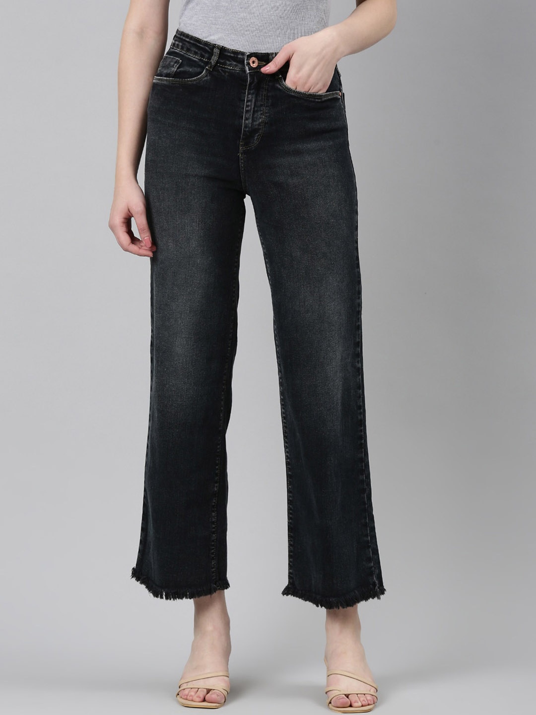 SHOWOFF Women High Rise Jean Mom Fit Clean Look Light Fade Stretchable Jeans, Black
SHOWOFF Women High Rise Jean Mom Fit Clean Look Light Fade Stretchable Jeans, Black