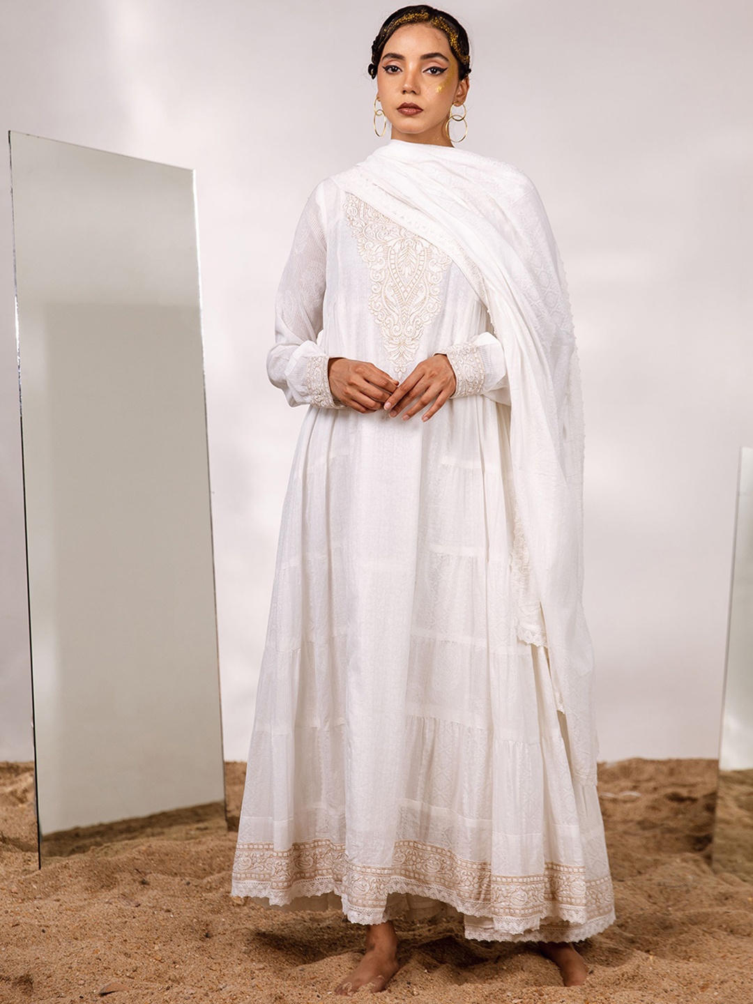 Nehamta Ethnic Motifs Embroidered Gotta Patti Pure Cotton Anarkali Kurta With Dupatta, White
Nehamta Ethnic Motifs Embroidered Gotta Patti Pure Cotton Anarkali Kurta With Dupatta, White