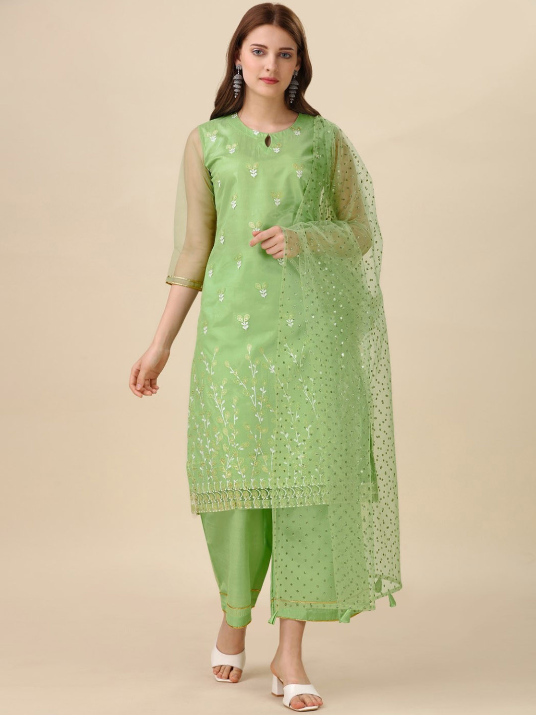 Modestouze Attires Floral Embroidered Regular Kurta With Trousers & Dupatta, Green
Modestouze Attires Floral Embroidered Regular Kurta With Trousers & Dupatta, Green