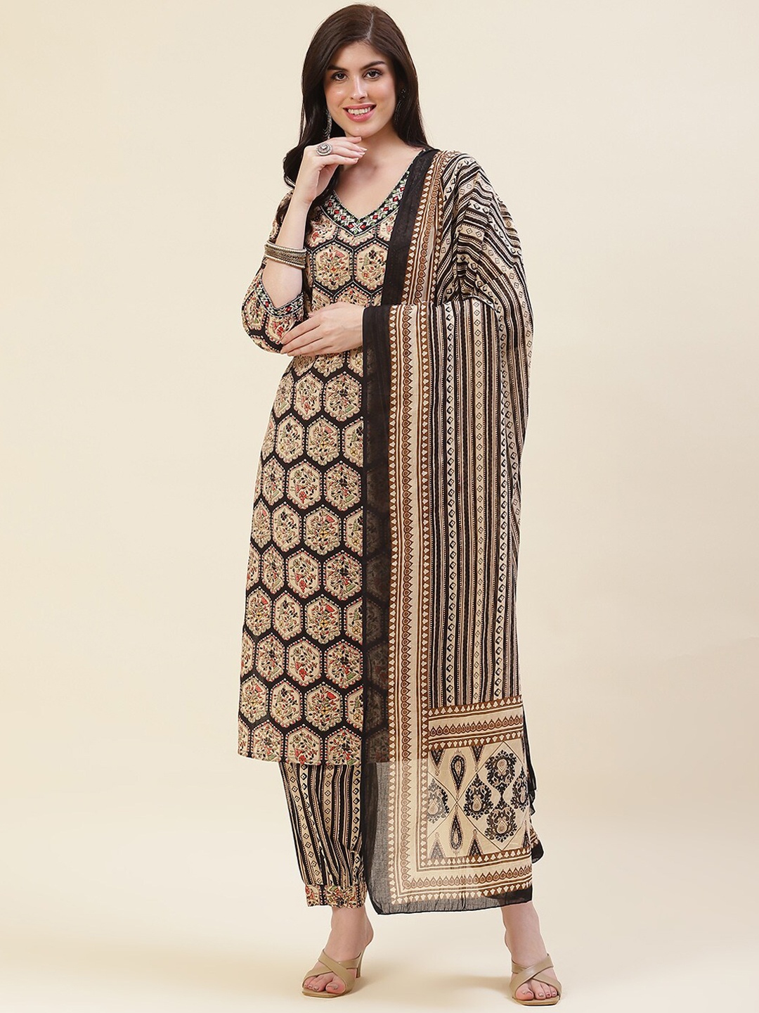 Meena Bazaar Floral Printed V-Neck Cotton Straight Kurta & Salwar With Dupatta, Black
Meena Bazaar Floral Printed V-Neck Cotton Straight Kurta & Salwar With Dupatta, Black