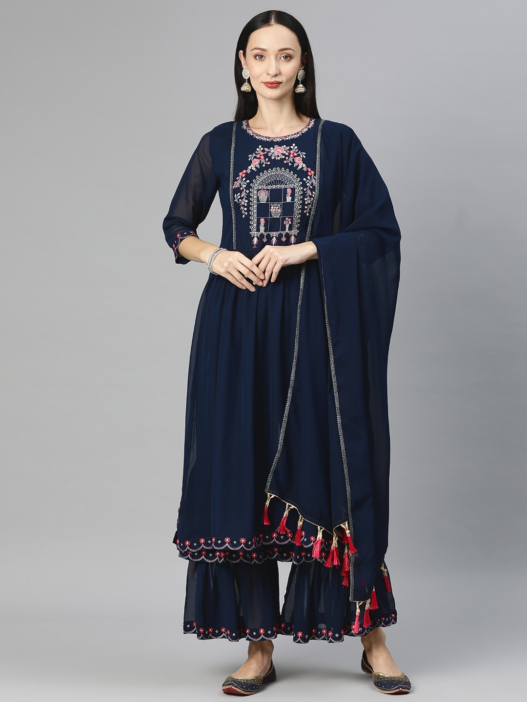 SERONA FABRICS Women Navy Blue Floral Yoke Design Pleated Thread Work Kurta with Sharara & With Dupatta
SERONA FABRICS Women Navy Blue Floral Yoke Design Pleated Thread Work Kurta with Sharara & With Dupatta