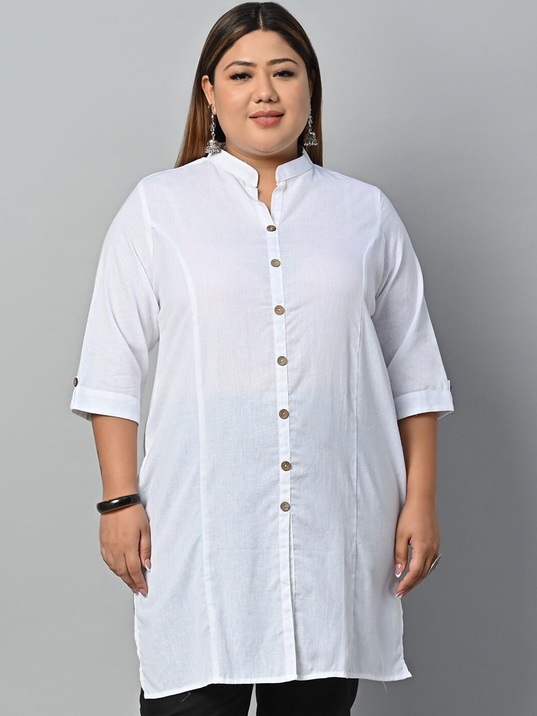 Vastraa Fusion Plus Size Mandarin Collar Roll-Up Sleeve Pure Cotton Straight Kurta, White
Vastraa Fusion Plus Size Mandarin Collar Roll-Up Sleeve Pure Cotton Straight Kurta, White