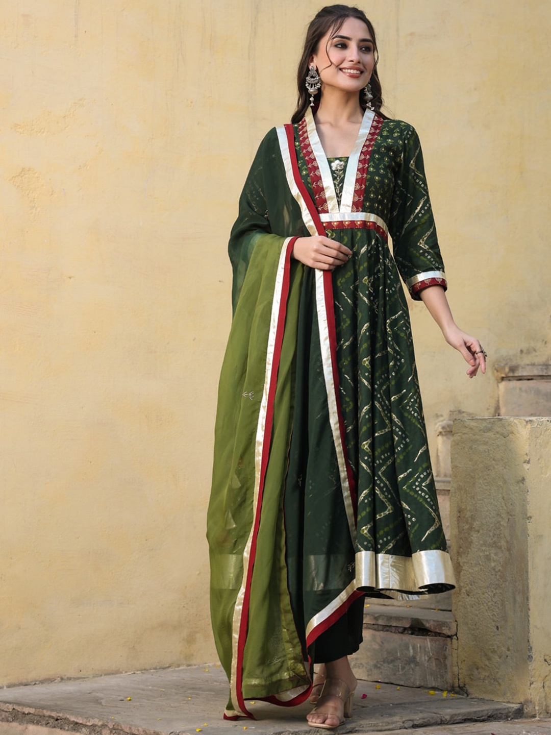 Prakhya Ethnic Motifs Printed Thread Work Chanderi Silk Kurta & Palazzos With Dupatta, Green
Prakhya Ethnic Motifs Printed Thread Work Chanderi Silk Kurta & Palazzos With Dupatta, Green
