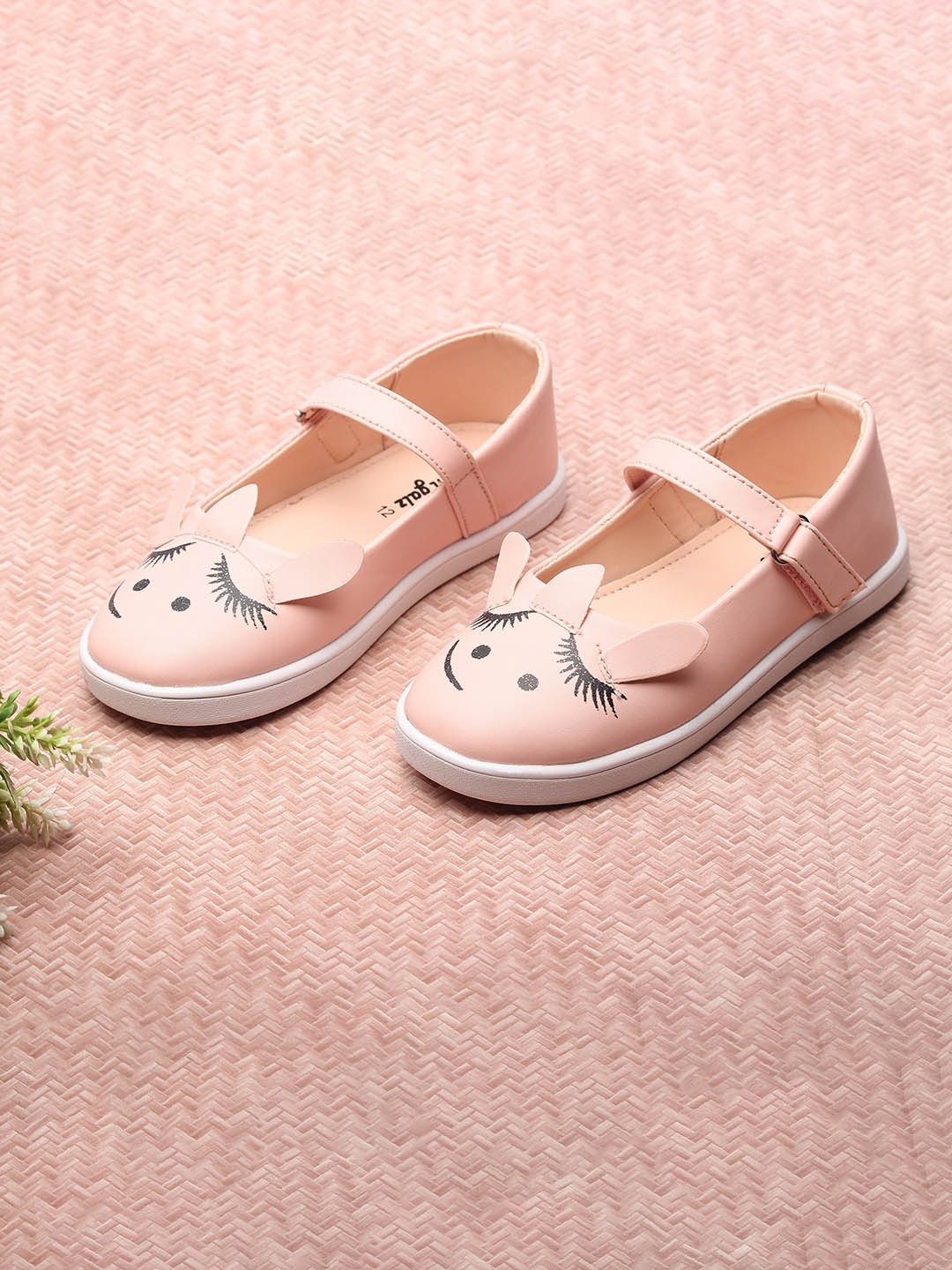 BOYZ N GALZ Girls Printed Lightweight Comfort Insole Contrast Sole Slip-On Sneakers, Pink
BOYZ N GALZ Girls Printed Lightweight Comfort Insole Contrast Sole Slip-On Sneakers, Pink