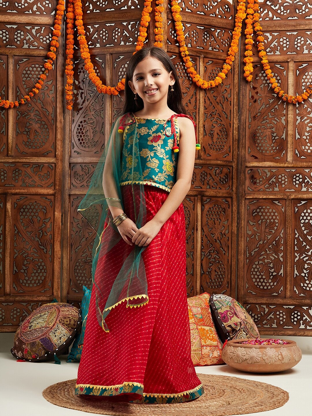 pspeaches Girls Printed Shoulder Straps Ready to Wear Lehenga & Blouse With Dupatta, Green
pspeaches Girls Printed Shoulder Straps Ready to Wear Lehenga & Blouse With Dupatta, Green