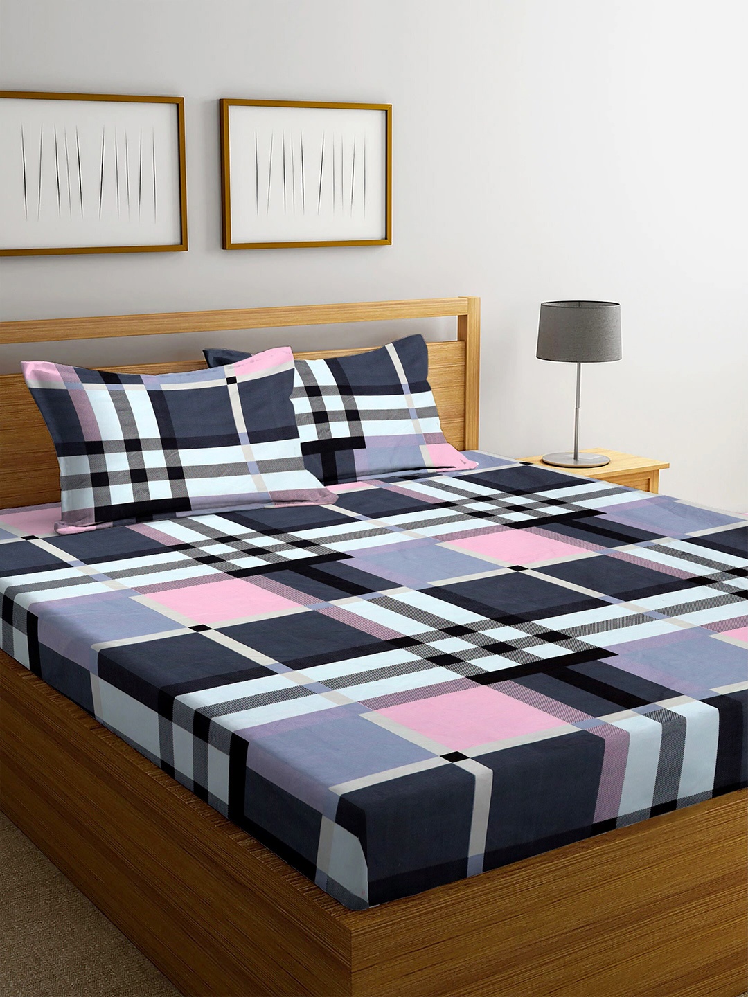Stylespace by Isha Pink & Blue Geometric Cotton 250 TC King Bedsheet With 2 Pillow Covers
Stylespace by Isha Pink & Blue Geometric Cotton 250 TC King Bedsheet With 2 Pillow Covers