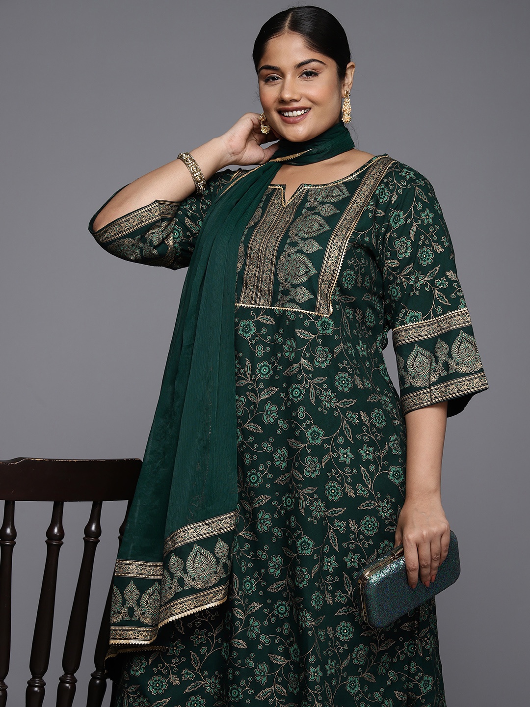 EXTRA LOVE BY LIBAS Women Teal Ethnic Motifs Yoke Design Panelled Gotta Patti Kurta with Trousers & With
EXTRA LOVE BY LIBAS Women Teal Ethnic Motifs Yoke Design Panelled Gotta Patti Kurta with Trousers & With