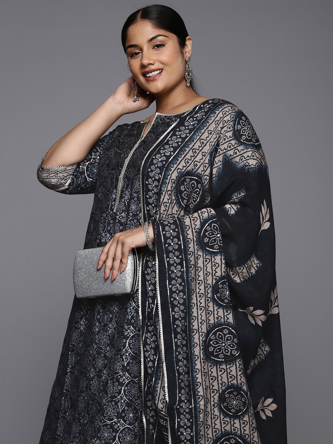 EXTRA LOVE BY LIBAS Plus Size Floral Printed Gotta Patti Kurta with Palazzos & Dupatta, Navy blue
EXTRA LOVE BY LIBAS Plus Size Floral Printed Gotta Patti Kurta with Palazzos & Dupatta, Navy blue