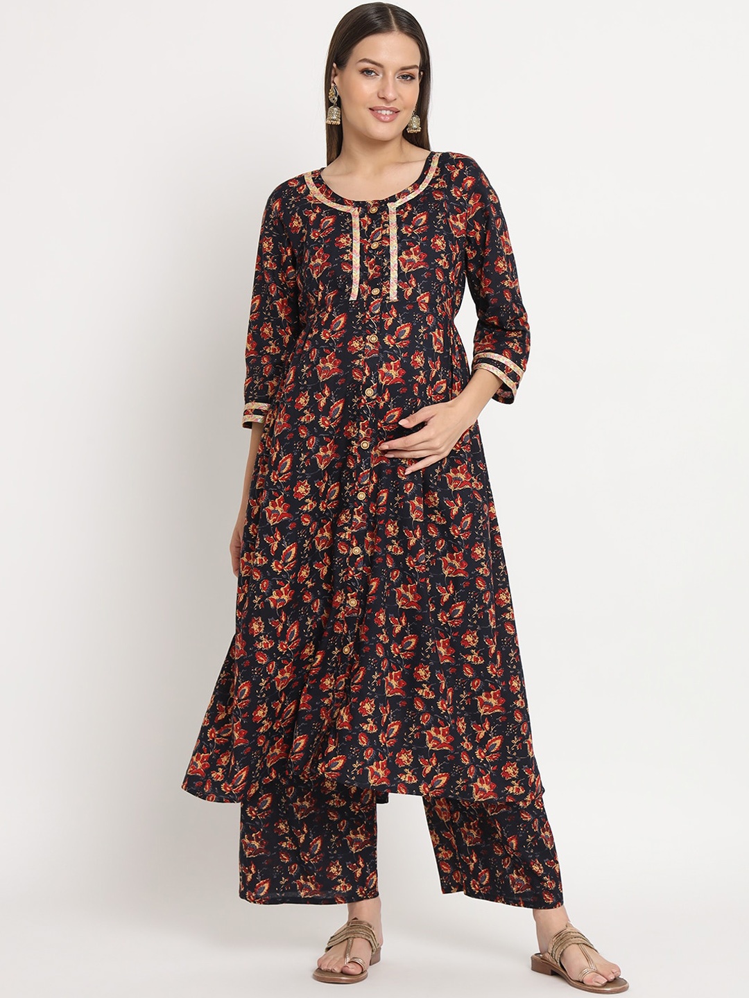 Aujjessa Floral Printed Round Neck Maternity Pure Cotton Gotta Patti Kurta With Palazzos, Navy blue
Aujjessa Floral Printed Round Neck Maternity Pure Cotton Gotta Patti Kurta With Palazzos, Navy blue