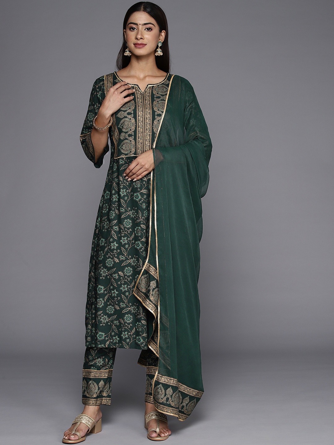 Libas Women Floral Printed Panelled Gotta Patti Kurta with Trousers & With Dupatta, Green
Libas Women Floral Printed Panelled Gotta Patti Kurta with Trousers & With Dupatta, Green