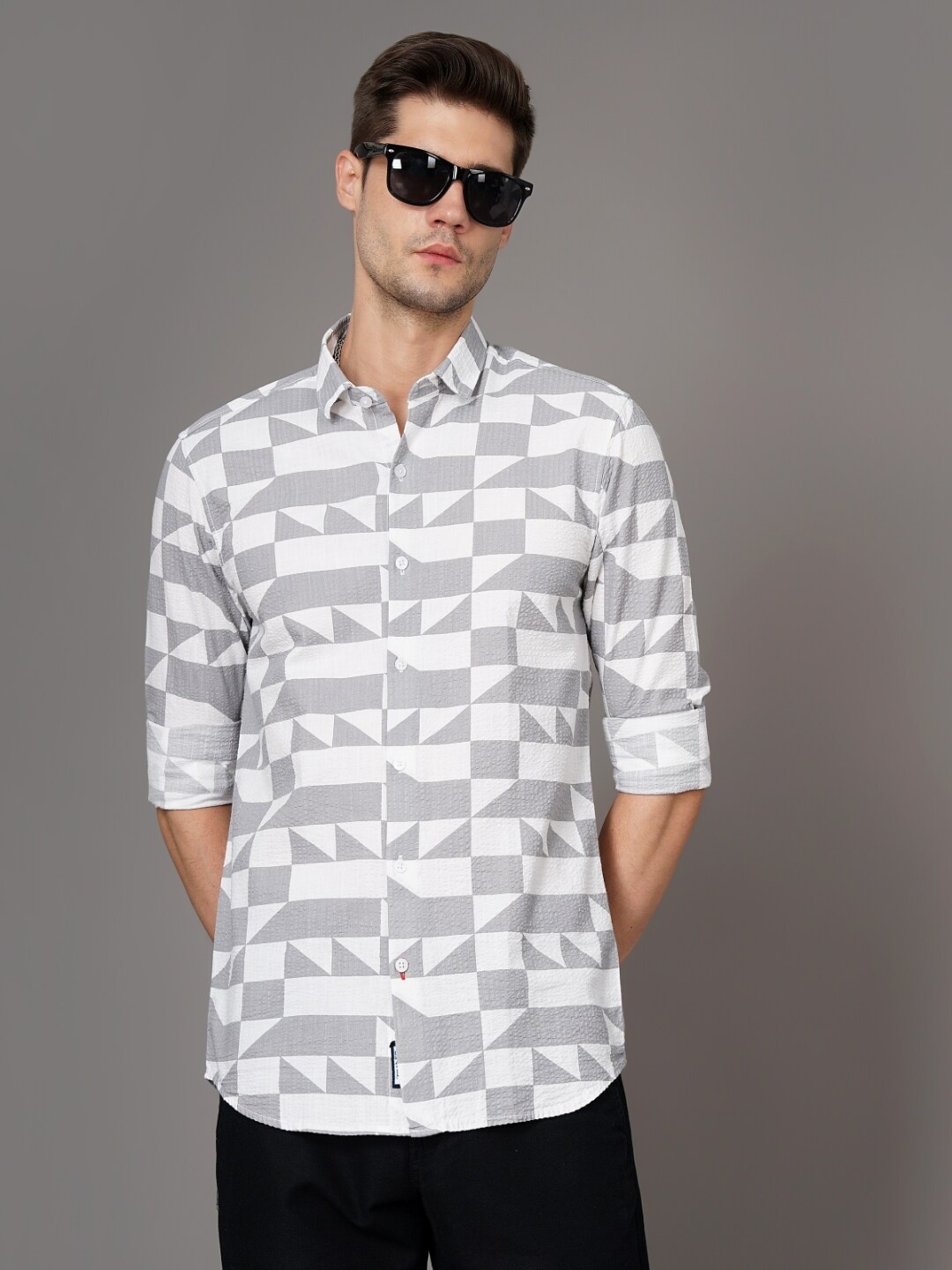 PAUL STREET Standard Slim Fit Geometric Printed Spread Collar Cotton Casual Shirt, Grey
PAUL STREET Standard Slim Fit Geometric Printed Spread Collar Cotton Casual Shirt, Grey