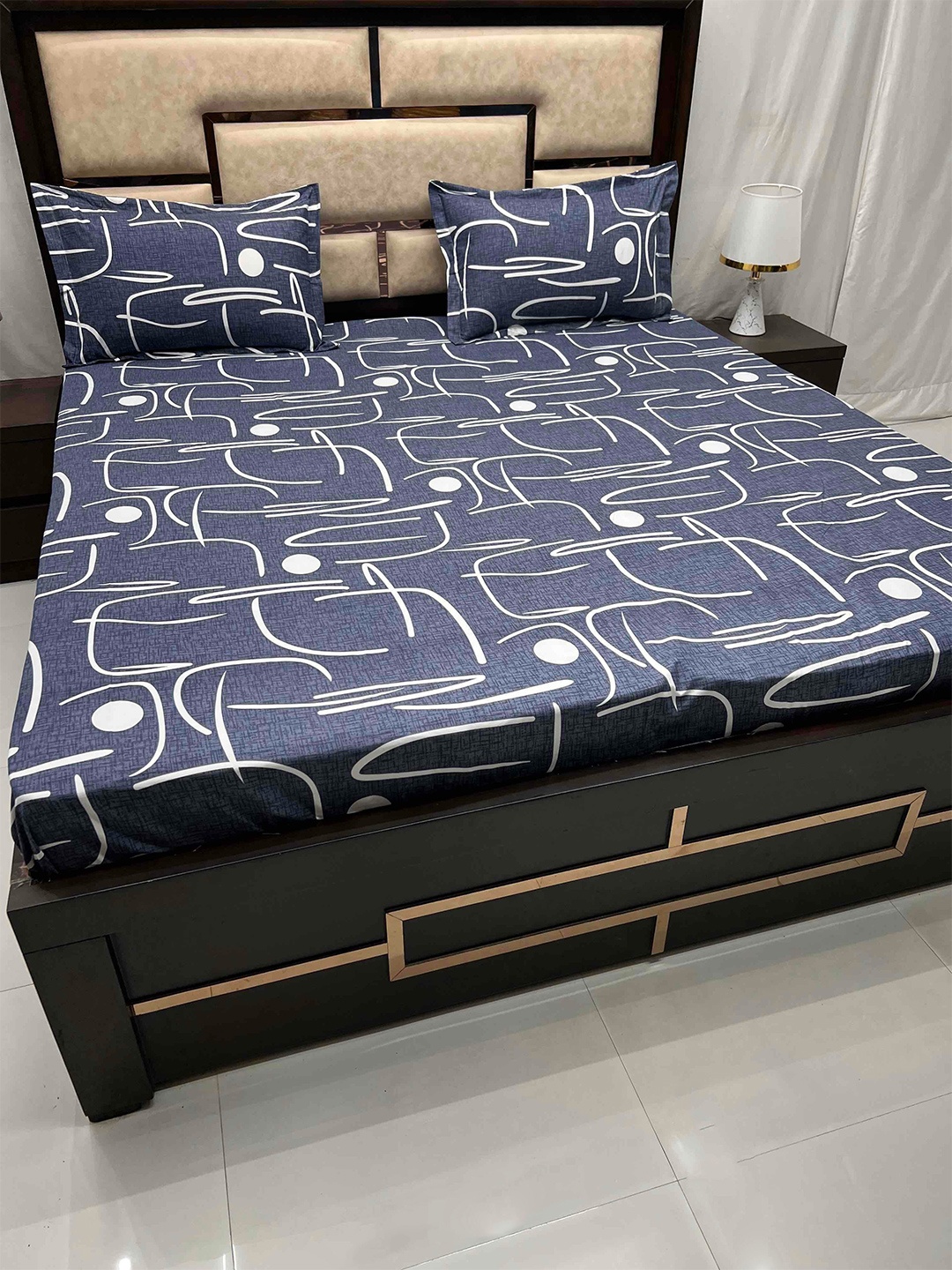 Pure Decor Leisure Fur Blue & White Abstract King Bedsheet With 2 Pillow Covers
Pure Decor Leisure Fur Blue & White Abstract King Bedsheet With 2 Pillow Covers