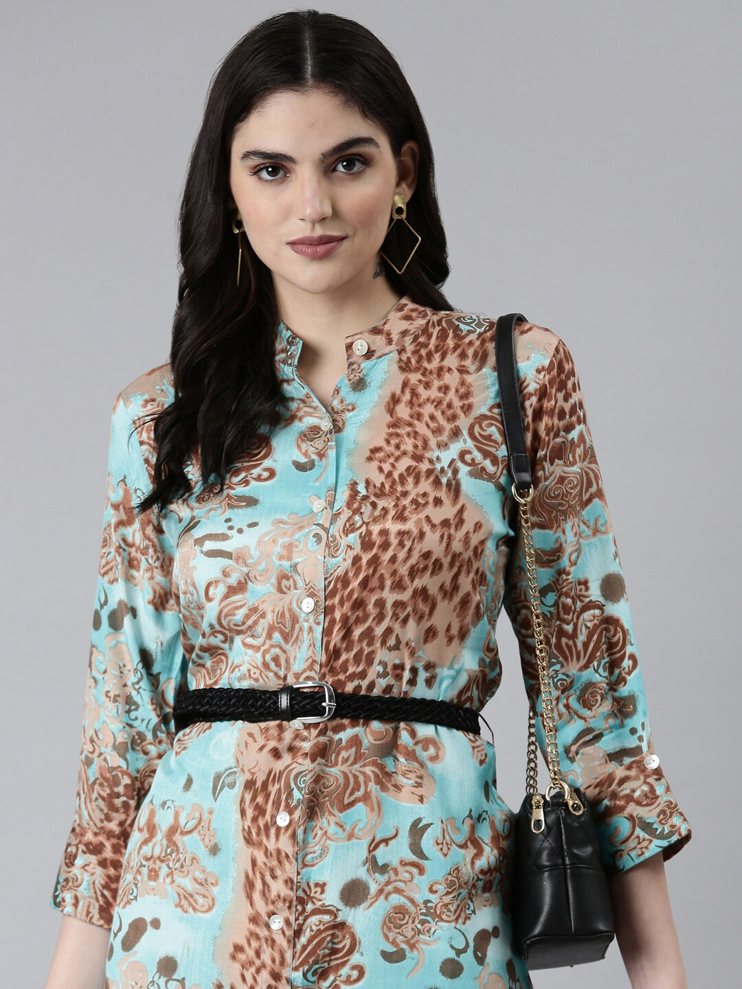 SHOWOFF Abstract Printed Mandarin Collar Roll-Up Sleeves Shirt Dress With Belt, Blue
SHOWOFF Abstract Printed Mandarin Collar Roll-Up Sleeves Shirt Dress With Belt, Blue