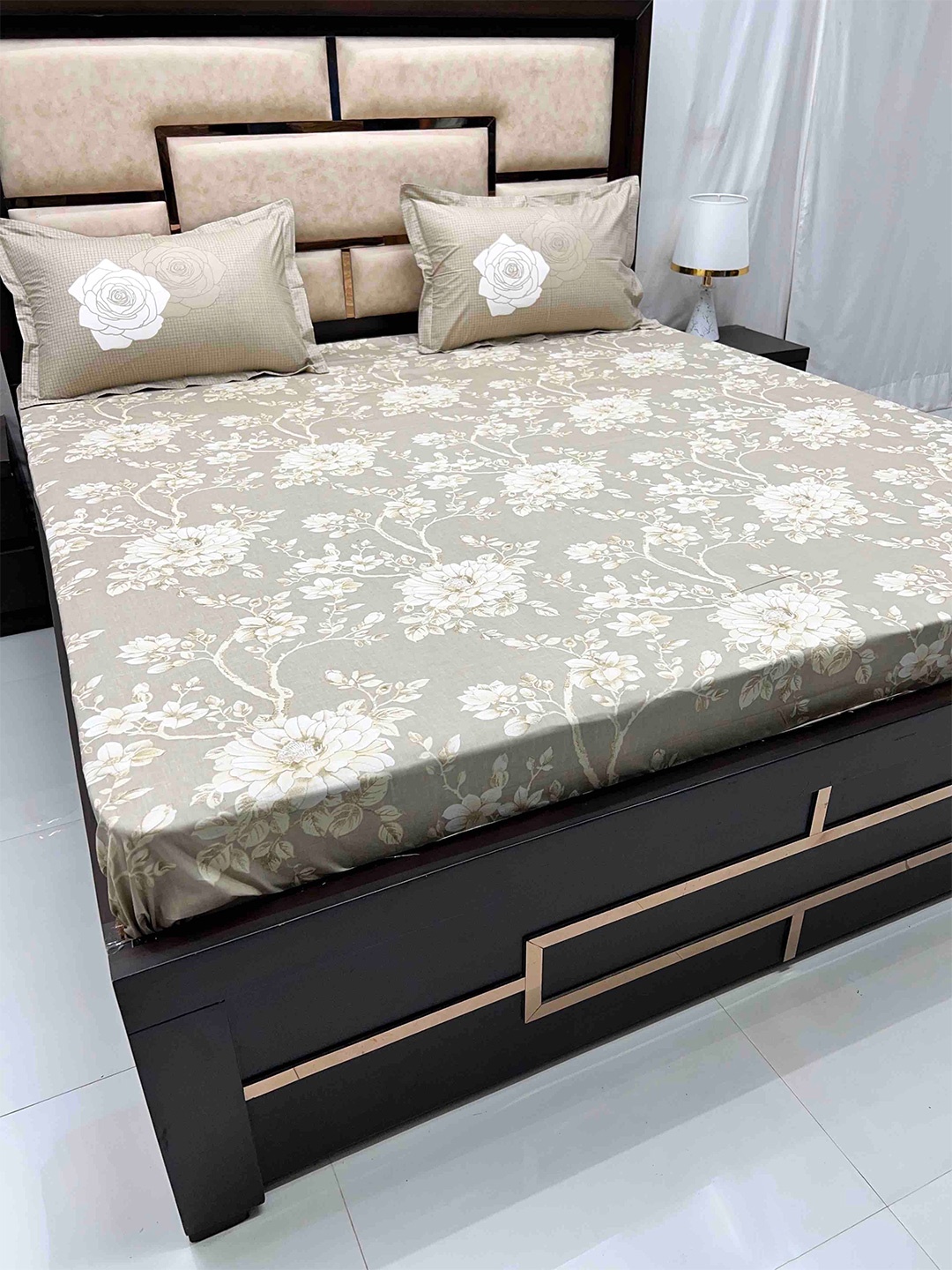 Pure Decor Lifestyle Beige Floral Pure Cotton 330 TC King Bedsheet With 2 Pillow Covers
Pure Decor Lifestyle Beige Floral Pure Cotton 330 TC King Bedsheet With 2 Pillow Covers