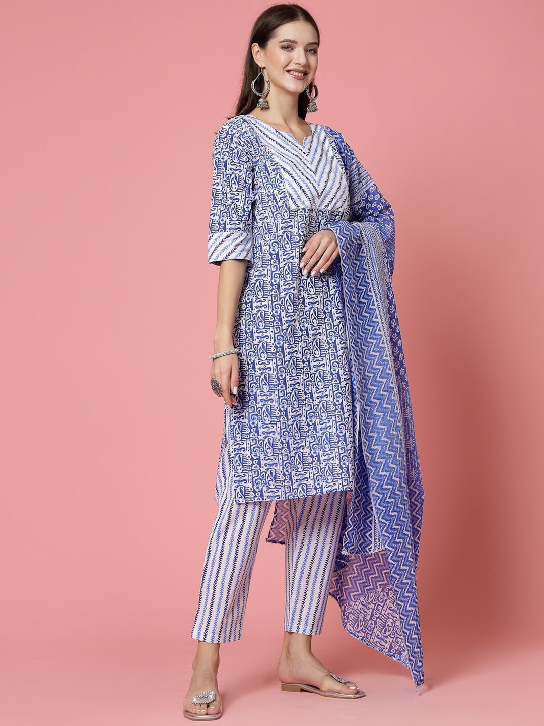 Molly & Michel Paisley Printed Regular Pure Cotton Kurta & Trousers With Dupatta, Blue
Molly & Michel Paisley Printed Regular Pure Cotton Kurta & Trousers With Dupatta, Blue