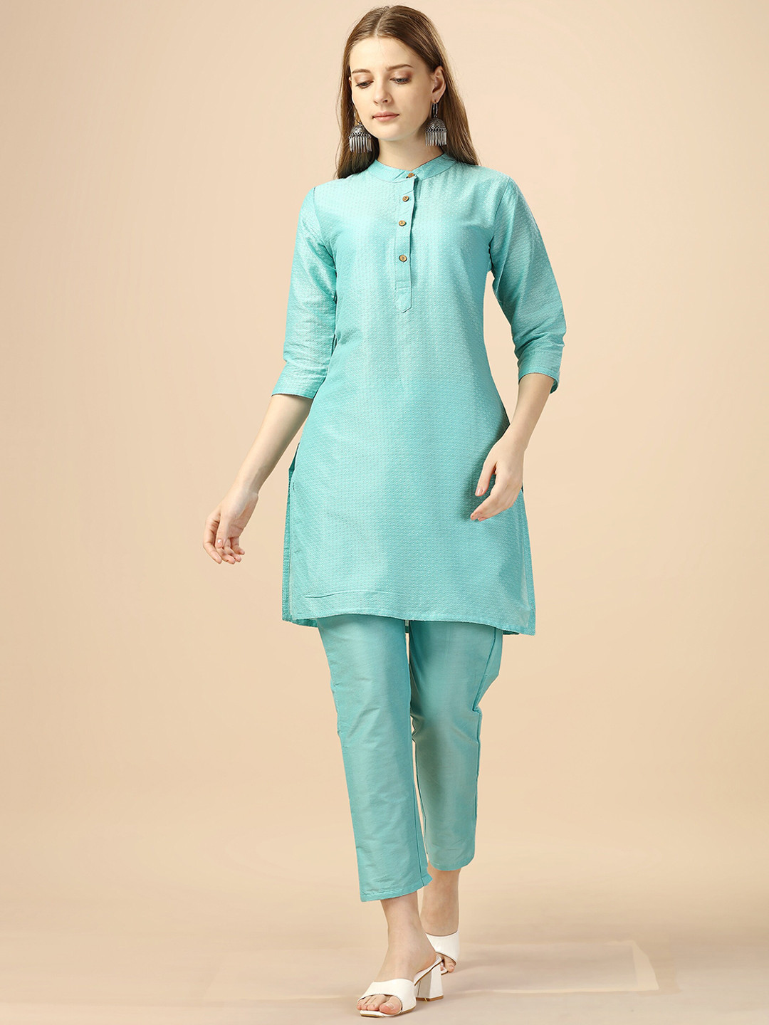 Hinayat Fashion Woven Design Regular Kurta With Trousers, Sea green 
Hinayat Fashion Woven Design Regular Kurta With Trousers, Sea green